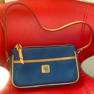 Dooney & Bourke shoulder bag